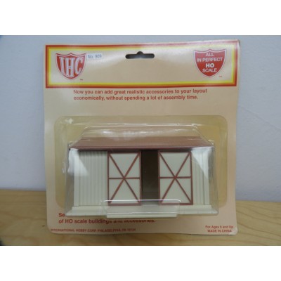 IHC, Large Equipment Shed, HO Scale, PLASTIC BUILDING, No. 909